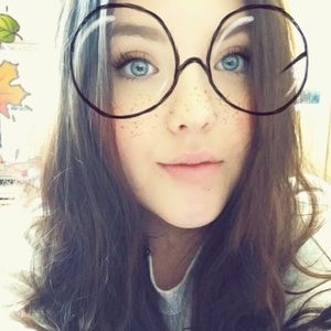 Meet your Posher, Alisha